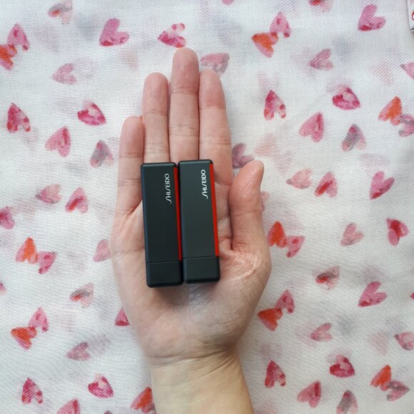 2/$20 Shiseido: ModernMatte Powder Lipstick mini bundle - #516 Exotic Red - Picture 8 of 14
